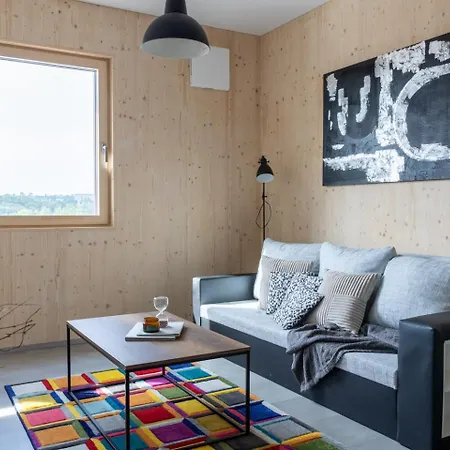 Days - Garage - Shared Terrace - Quiet Area Apartment